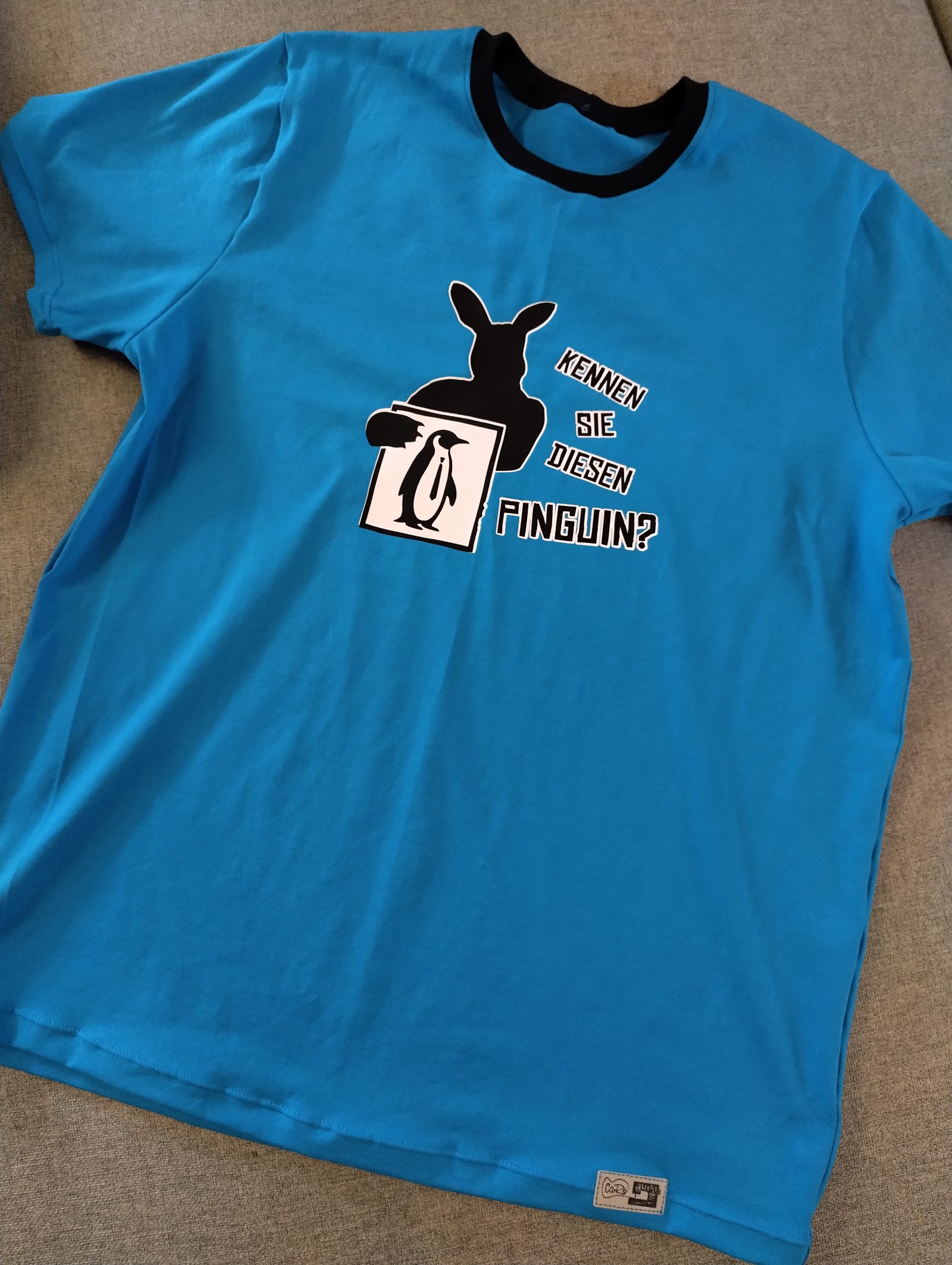 Känguru: Kennen Sie diesen Pinguin? - T-Shirt